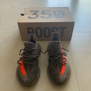 Yeezy 350 Beluga’s size 9.5